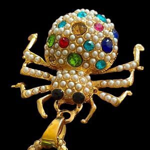 Betsey Johnson Jeweled Spider & Faux Pearl Whimsical Gold Tone Pendant Necklace